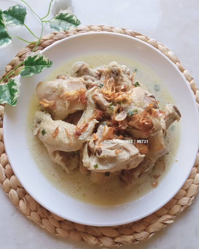 Resep Opor Ayam Putih Gurih Legit Bikin Nagih!