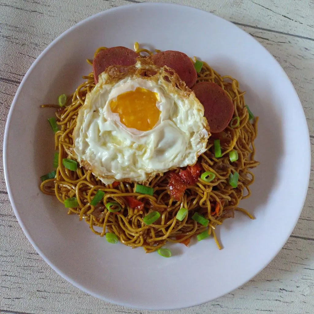 Resep Mie Pedas Super Nampol! Bikin Nagih Sampai Habis Mangkok